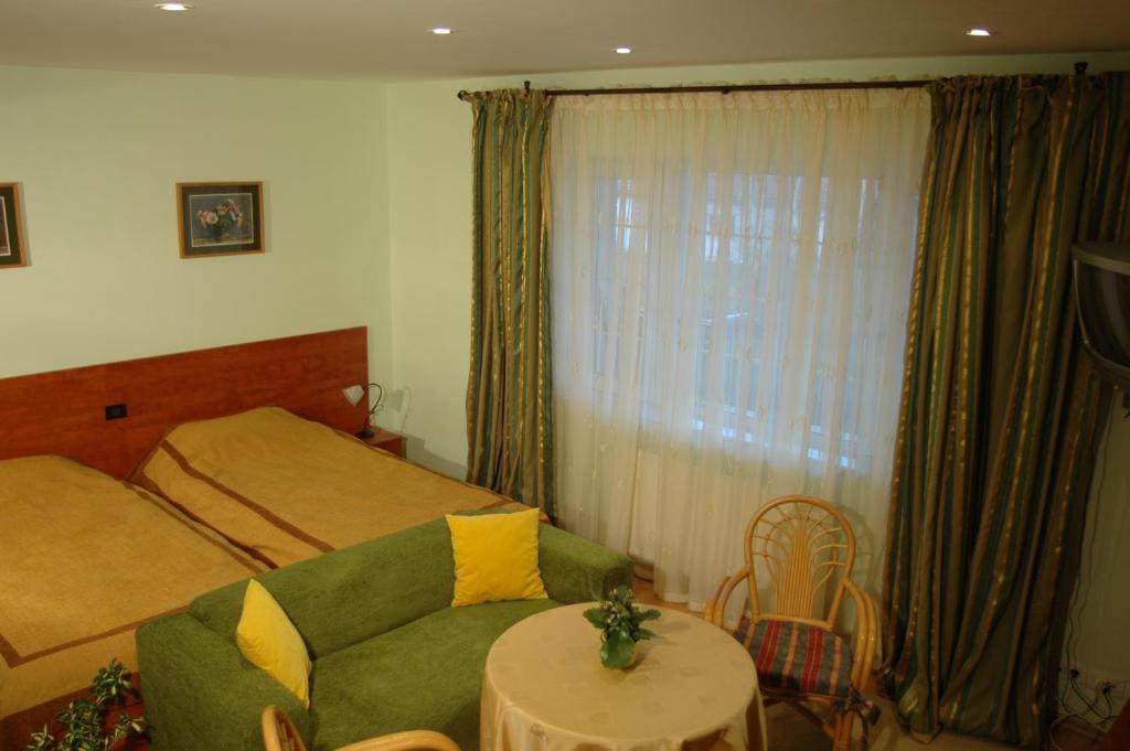 Sebeş Country Club La Mesteceni חדר תמונה